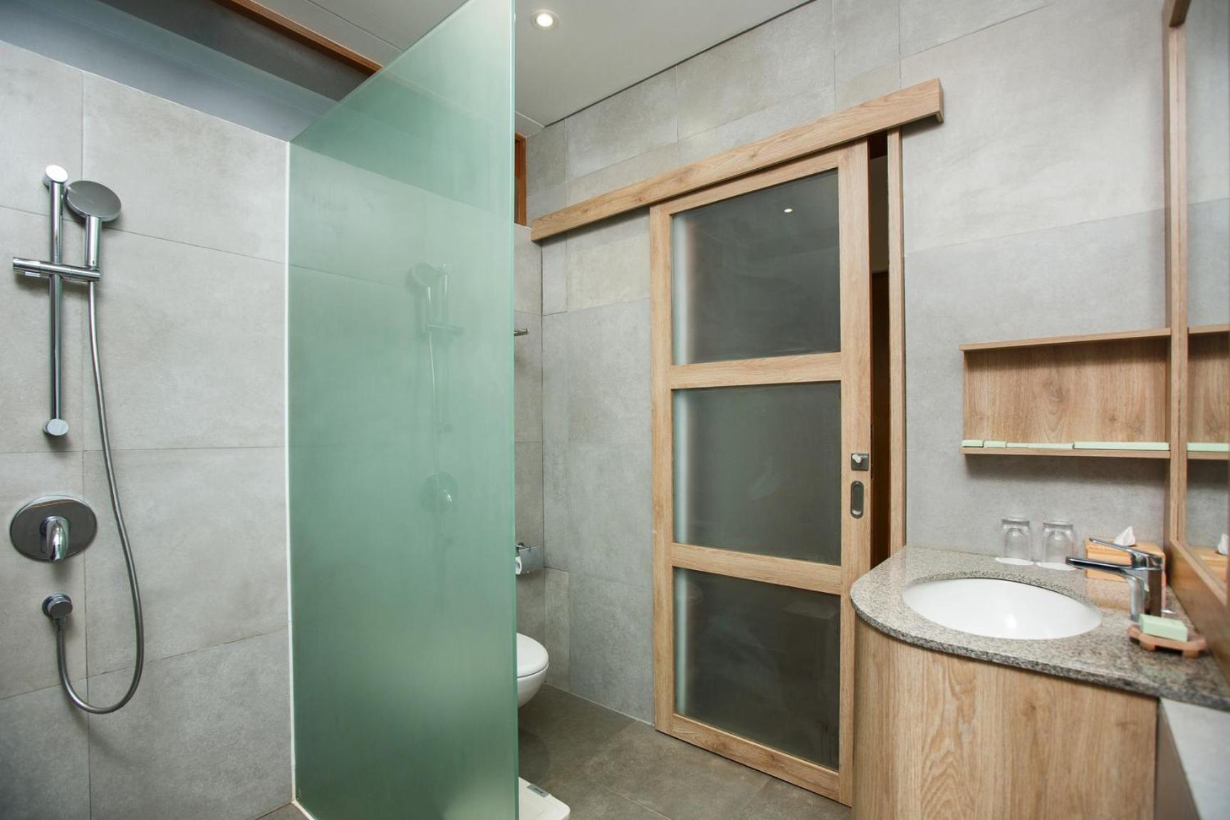 Giriwood Hotel & Villa Munduk Habitación foto